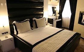 Aksan Hotel